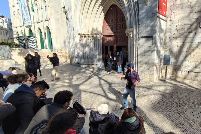 Lisbon City Center Tour - The Unmissable Lisbon - A 1506 massacre memorial: intolerance, memory, and context