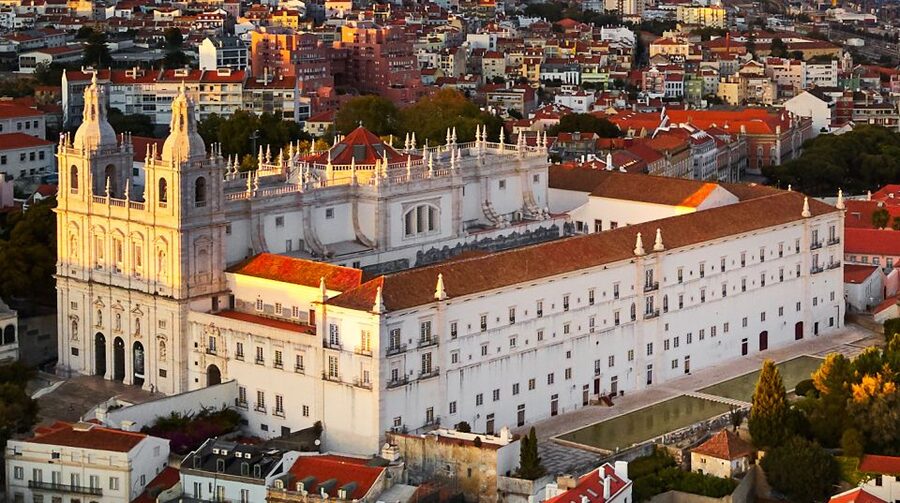 Lisbon: City Highlights Tour by Tuk Tuk - Lisbon Cathedral and St Anthony’s Church: Old Lisbon on Your Route