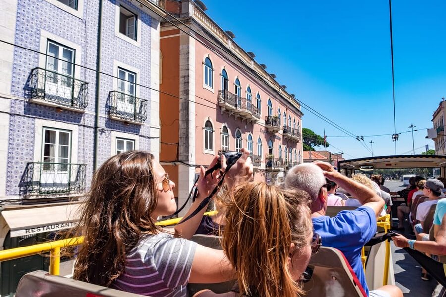 Lisbon: City Sightseeing Hop-On Hop-Off Bus Tour - Where to Start at Marques de Pombal, and How to Build a Simple Plan