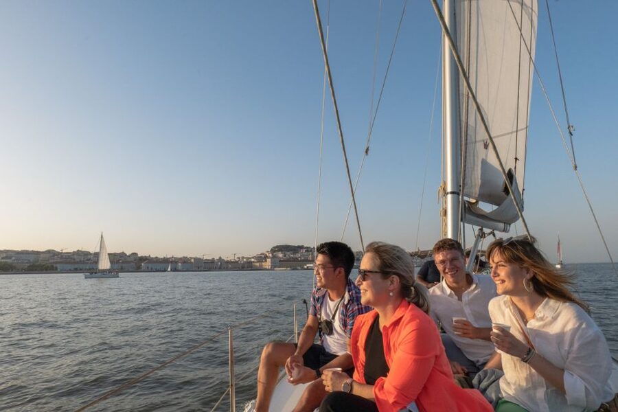 Lisbon: Daytime/Sunset/Night City Sailboat Tour with Drink - The Big Wow Duo: 25 de Abril Bridge and Almada Views
