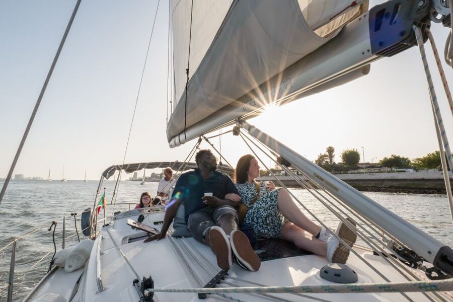 Lisbon: Daytime/Sunset/Night City Sailboat Tour with Drink - Getting to PalmaYachts, Doca de Belém, Gate 1