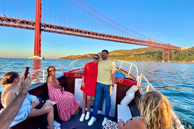 Lisbon Daytime & Sunset Tradicional Boat Tour Sightseeing Cruise - Daytime vs sunset: how to time it for the best views