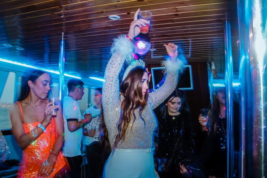 Lisbon: Disco Night Cruise with DJ and Open Bar - What the nighttime views feel like from the Tagus
