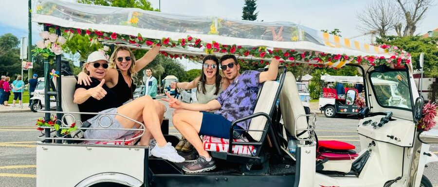 Lisbon: Discover Belem by electric Tuk Tuk - Pastéis de Belém: the quick stop that can still be satisfying