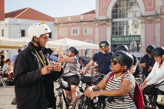 Lisbon E-Bike Tour Commerce Square, Mouraria and Alfama - Lisbon Cathedral (Sé): when the city’s oldest church grounds everything