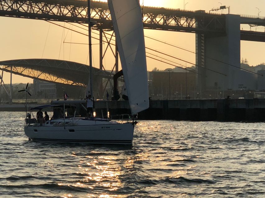Lisbon: Enjoy a Sunset or Night Tagus River Sailboat Cruise - Sunset or nighttime: what changes on the water