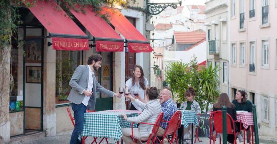 Lisbon: Evening Local Food Crawl with Drink Pairings - The 3-Hour Rhythm: Walk, Taste, Sip, Repeat