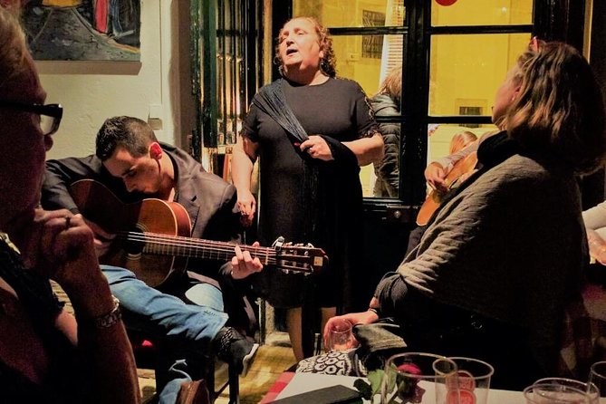 Lisbon Fado Experience: Walking Tour, Dinner and Live Music Show - Timing, Walking Effort, and Group Size You Can Plan Around