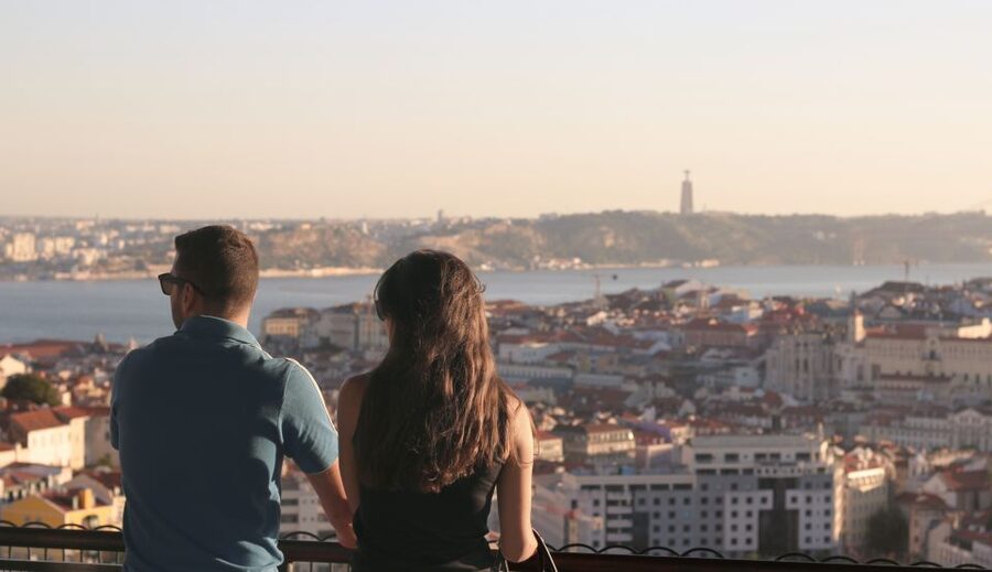 Lisbon: Fado Vadio Tour with Portuguese Tapas - Portuguese tapas included: what you eat, and how it fits the evening