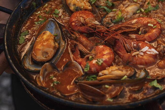 Lisbon Flavours: Baixa Guided Food Tour with Portuguese Wine - Practical tips for a smooth Baixa night