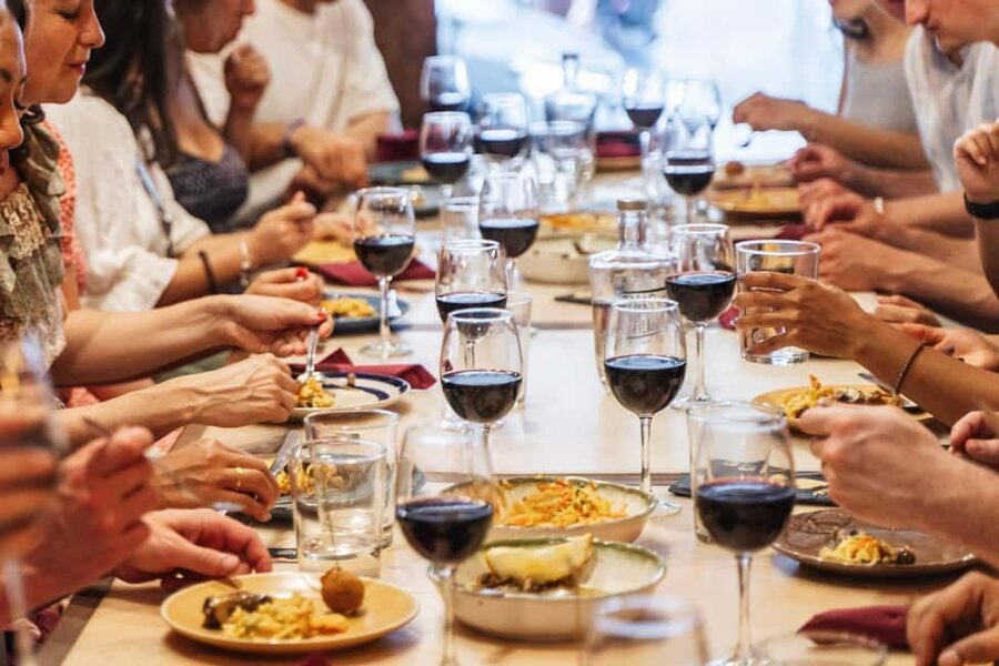 Lisbon: Food Crawl Walking Tour with Local Tastings - What you eat and drink on the Lisbon Baixa crawl