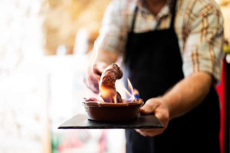 Lisbon: Food Tasting Tour by Tuk Tuk with 2 Stops - Pickup, Baixa orientation, and why the first drive matters