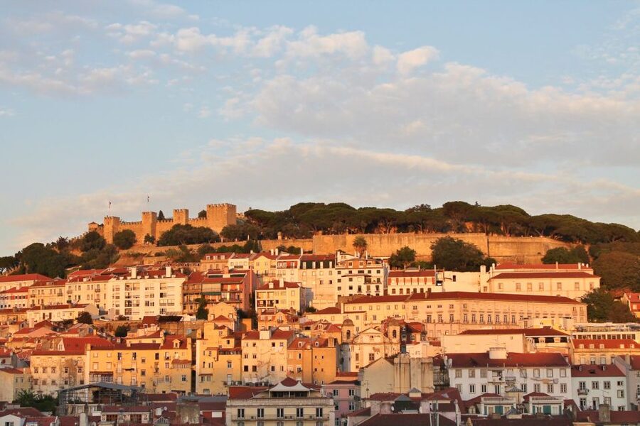 Lisbon: Full-Day Private Walking Sightseeing Tour - Alfama on foot: Moorish influences and local rhythm