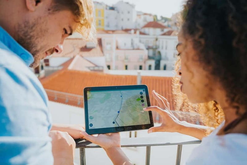 Lisbon: GPS-Guided Spinach Tour by Electric Car - Route choices in 1 hour, 2 hours, or 3 hours
