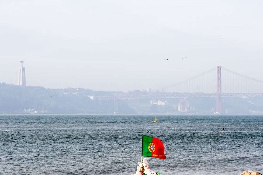 Lisbon: Guided Tour of Historic Belém by Electric Bike - Entering Belém by electric bike, not on your feet