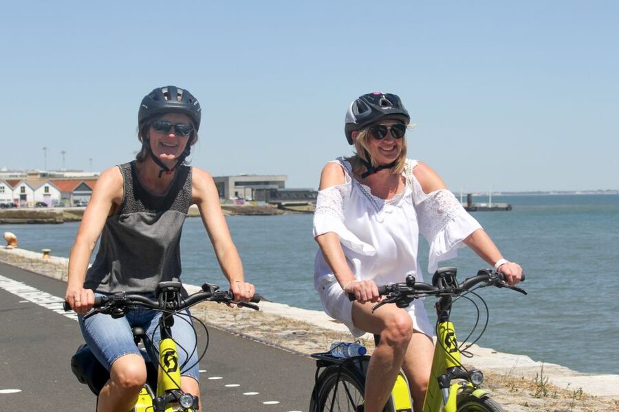Lisbon: Guided Tour of Historic Belém by Electric Bike - Cais do Sodré, the ferry link, and the Tagus reveal