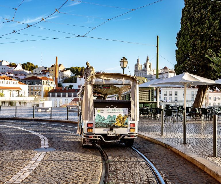 Lisbon: Guided Tuk-Tuk Tour Along the Historic Tram Line 28 - Miradouro da Senhora do Monte: the wide view that resets your day