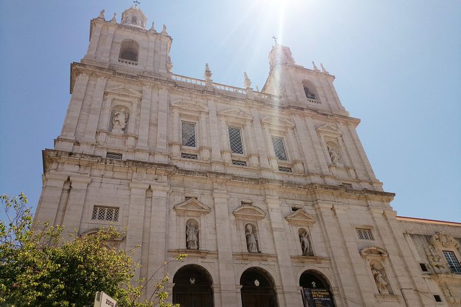 Lisbon Highlights - Private Tour with Van and Local Guide - Alfama and Lisbon Cathedral: the “old Lisbon” feeling, not just postcards