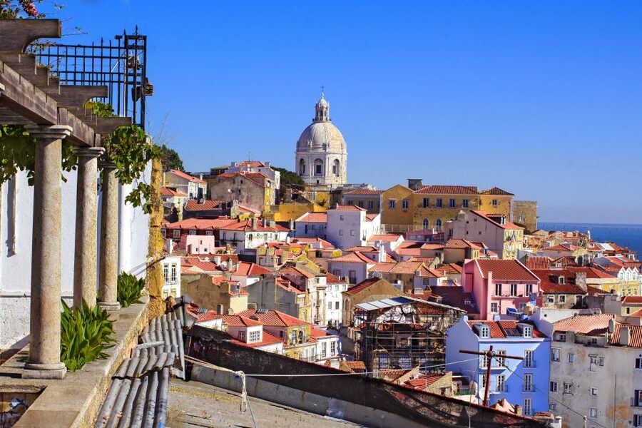 Lisbon: Hills Red Tram Tour by Tram 28 Route 24-Hour Ticket - Getting Your Ticket and Finding the Correct Stop