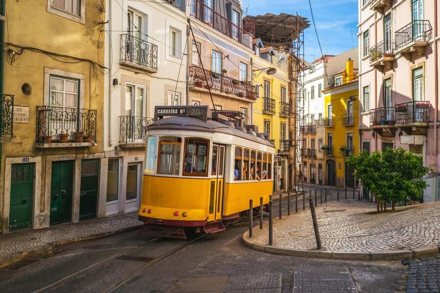 Lisbon: Historic City Tour by Tuk-Tuk - Meeting points: Fado Museum pickup vs Time Out Market pickup