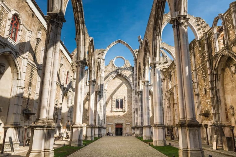 Lisbon: Historical Tour on a Tukxi - Street art, photo stops, and how to get the most from limited time