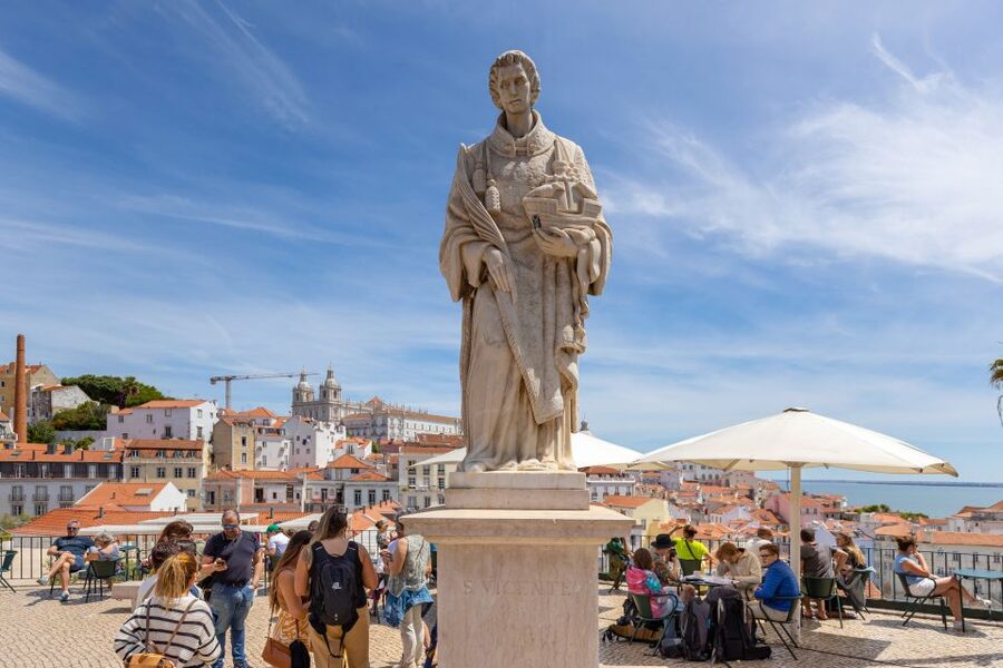 Lisbon: History, Stories and Lifestyle Walking Tour - Who should book this Lisbon walk, and who might skip it