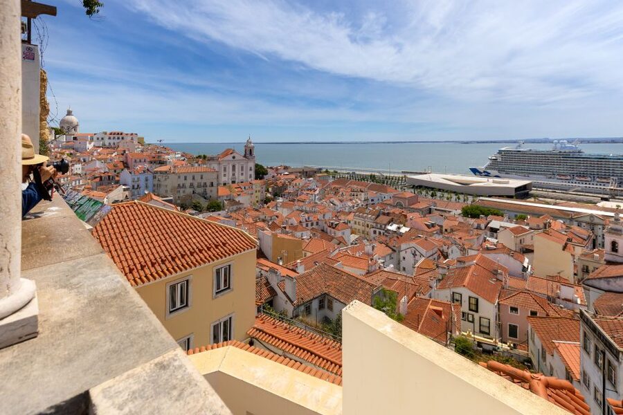 Lisbon: History, Stories and Lifestyle Walking Tour - A 3-hour Lisbon sampler on hills, trams, and stories