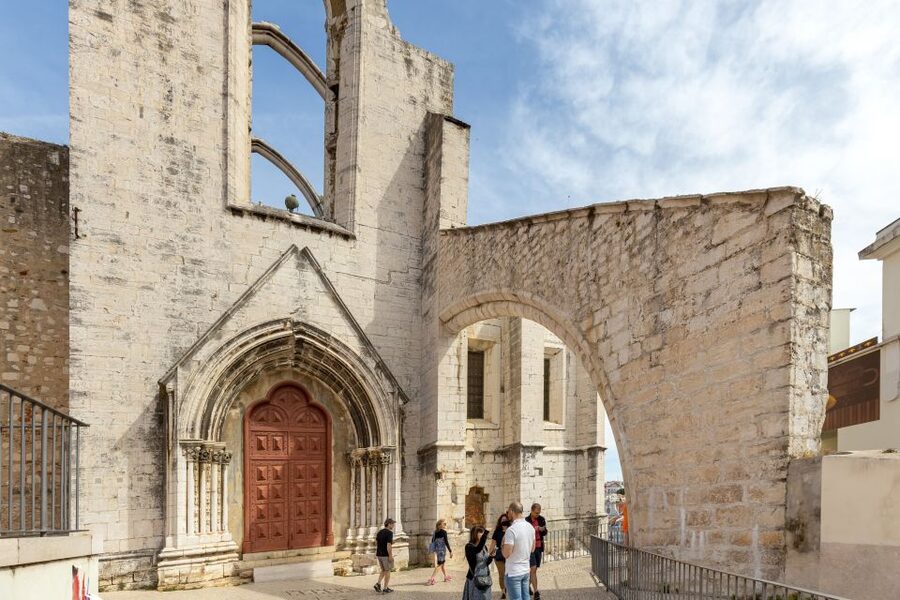 Lisbon: History, Stories and Lifestyle Walking Tour - Santa Justa and Baixa: the city’s grand rebuilding energy