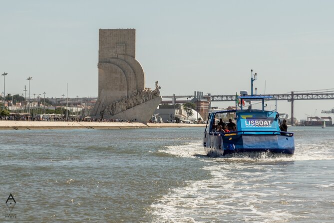 Lisbon Hop On Hop Off Bus and Boat Tour - Miradouro moments: São Pedro de Alcântara and the viewpoints that make Lisbon