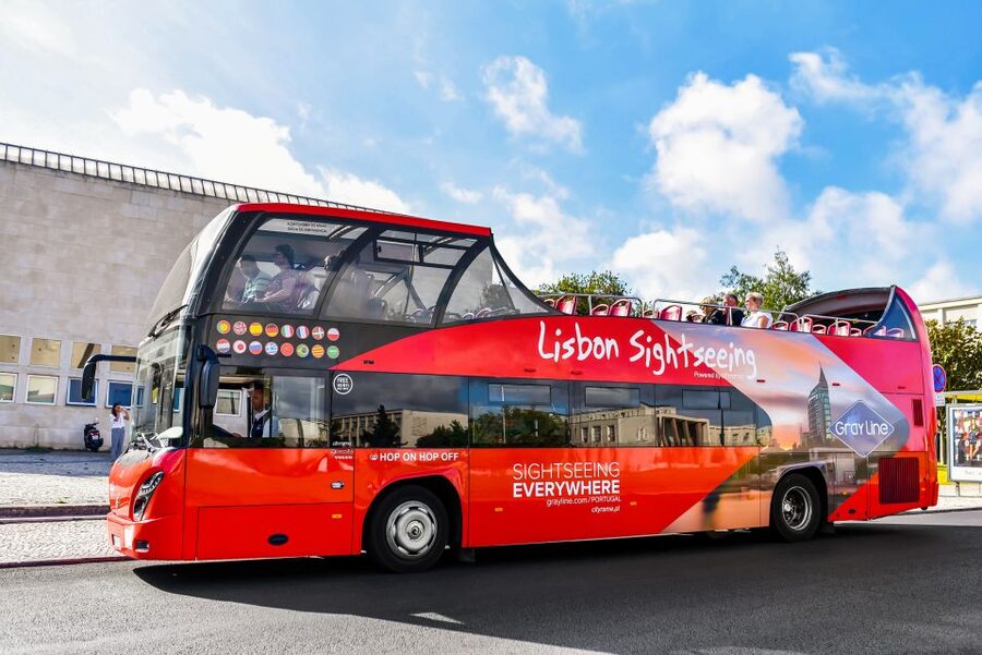 Lisbon: Hop-On Hop-Off Bus Tour - Orient Line to Parque das Nações, modern Lisbon and World Fair memories