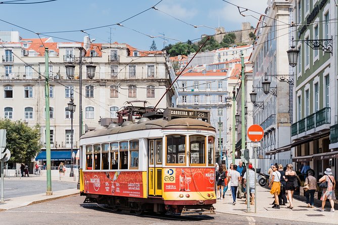 Lisbon: Hop-On Hop-Off Tour Bus with Three Routes Including Tram - Modern Lisbon Route: Casa dos Bicos, Fado Icons, Tiles, and Ocean Views