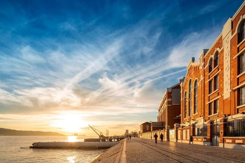 Lisbon: MAAT Gallery and MAAT Central Entry Tickets - Outdoor sculptures and the waterfront spaces you should not skip