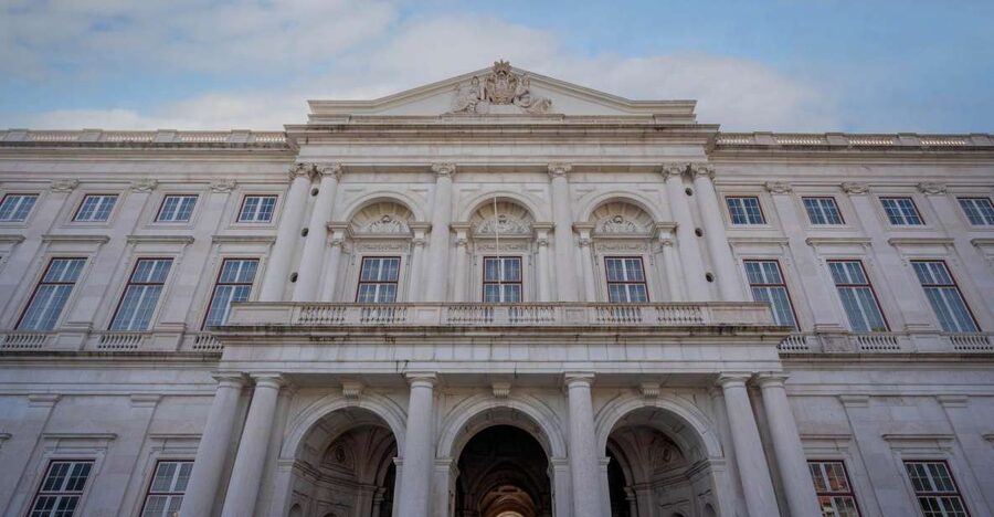 Lisbon: National Palace of Ajuda E-Ticket & City Audio Guide - Key things to know before you go