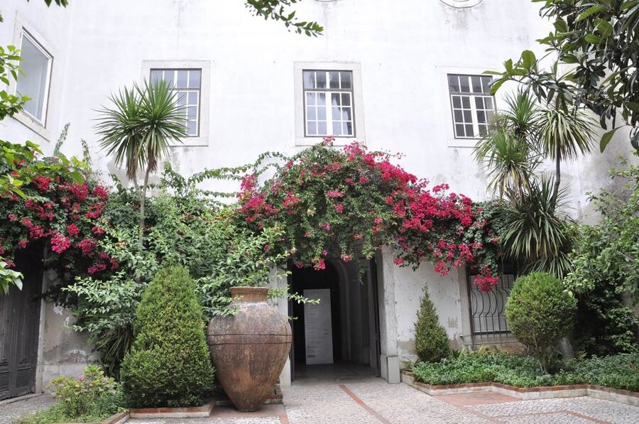 Lisbon: National Tile Museum E-Ticket & Audio Guide - Where the Visit Starts, and How to Get Your Bearings Fast