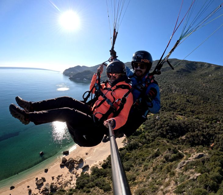 Lisbon: Paragliding Tandem Flight - Sightseeing vs Crazy aerobatics, and how to choose
