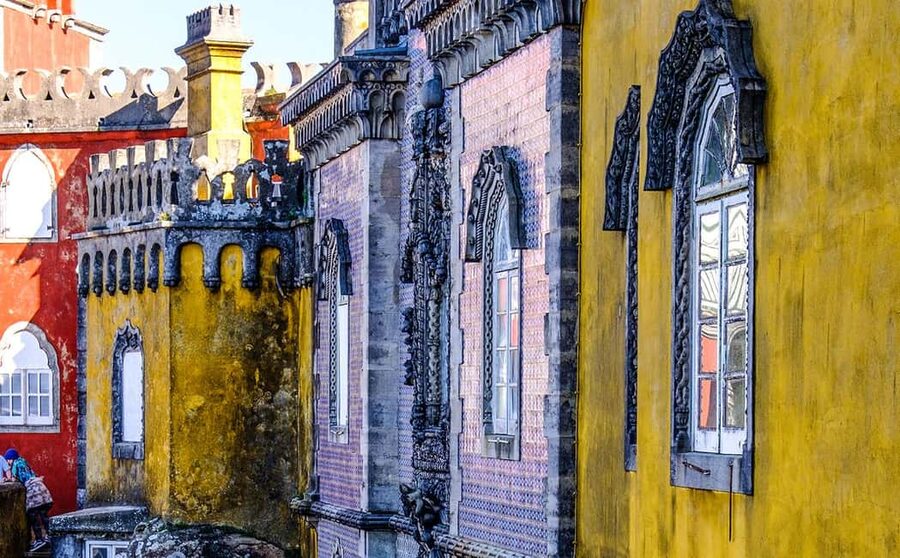 Lisbon: Pena Palace, Sintra, Cabo da Roca & Cascais Day Tour - Cost and value: why $40 can be a good deal, with one big asterisk