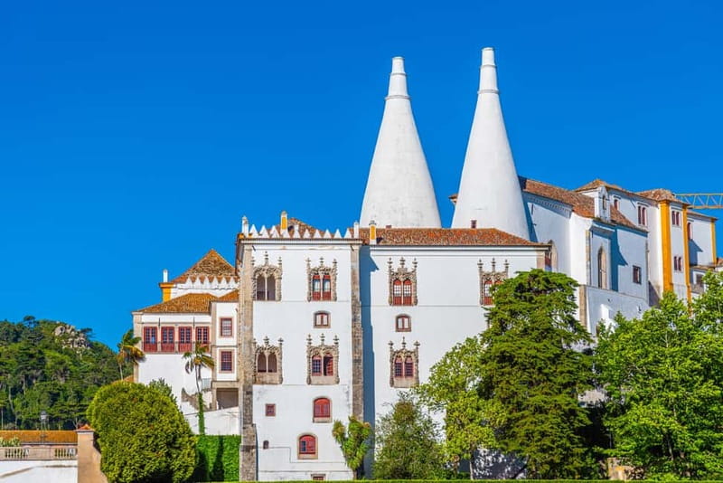 Lisbon: Pena Palace, Sintra, Regaleira, Roca, Cascais Tour - Who Should Book This Tour