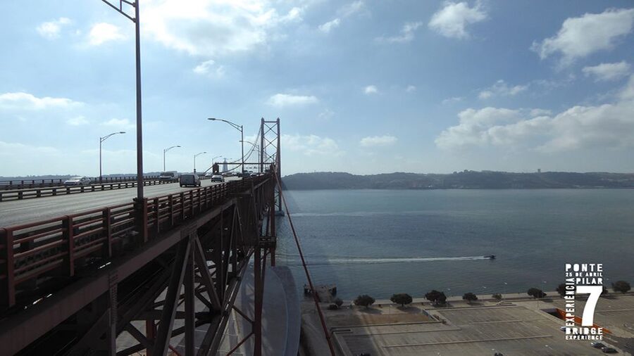 Lisbon: Pilar 7 Bridge Experience Ticket - Mirror Room and Cable Room on the 4th floor: the bridge in your face