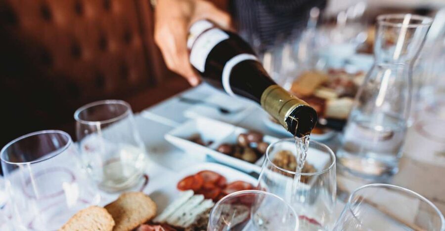 Lisbon: Portuguese Wine and Cheese Tasting with Lunch - Why the six-region selection is the real star