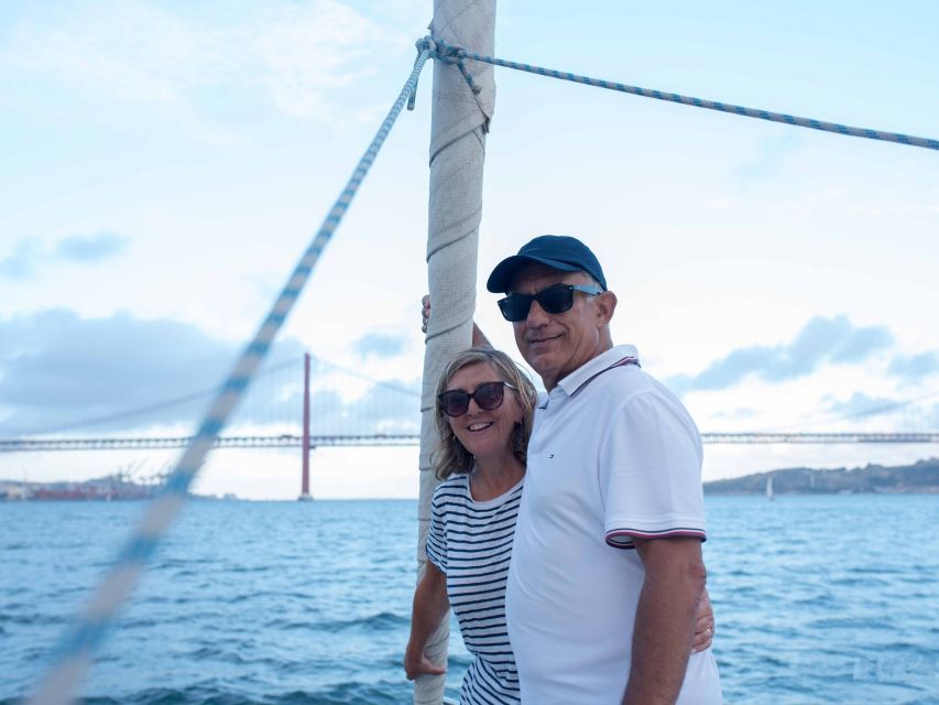 Lisbon: Private Boutique Boat Tour – Sail in Style - Where you start at HYPAFAMILY and what to expect on the water