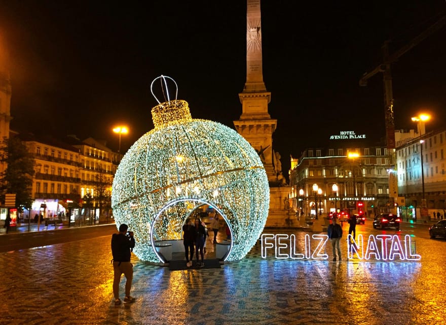 Lisbon: Private Christmas Lights Tour by Eco Tuk Tuk - Meeting at Travessa do Carvalho 25, then you’re moving