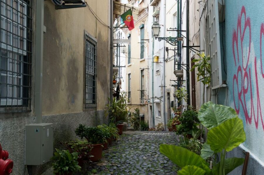Lisbon: Private City Tour by Eco Tuk Tuk - Why an electric Eco Tuk Tuk makes Lisbon easier than walking