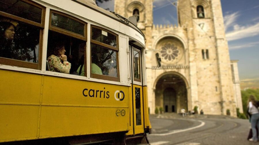 Lisbon: Private City Tour by Tuk-Tuk - Alfama and Mouraria: The Old Neighborhoods You’ll Love to Revisit