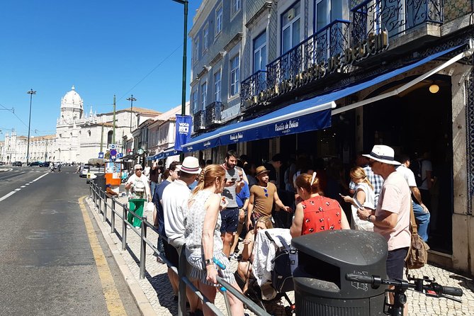Lisbon Private Driver and Customizable Tour - A Practical Route Through Lisbon: Belem, Viewpoints, and Bairro Alto