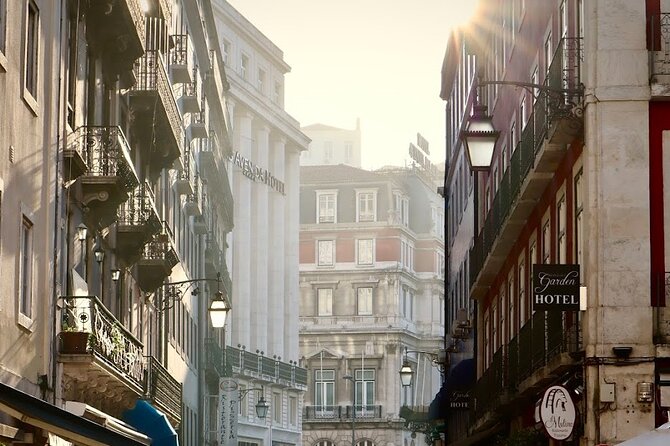 Lisbon Private Food Tour – Taste 10+ Local Dishes & Wines - Stop: the castle zone in Santa Maria Maior