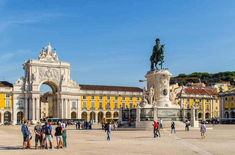 Lisbon: Private Grand Experience City Tour - How the private tuk tuk tour works in Lisbon
