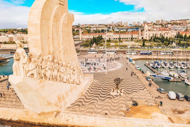 Lisbon: Private Grand Experience City Tour - Estrela and Chiado: where the tour slows down