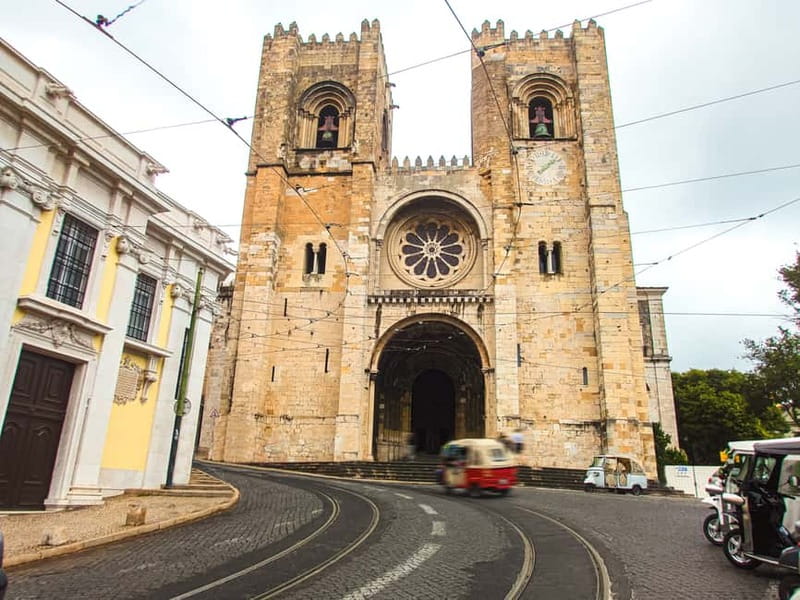 Lisbon: Private Grand Experience City Tour - Price and value at $216 for up to 4 people