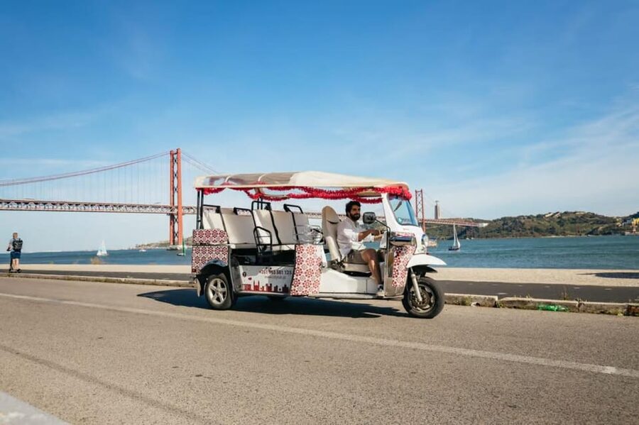 Lisbon: Private Guided Tuk-Tuk Tour with Hotel Pickup - Lisbon by private tuk-tuk: why this works so well