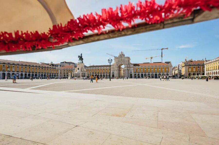 Lisbon: Private Guided Tuk-Tuk Tour with Hotel Pickup - Picking the right route length (Old Town vs. Belém)